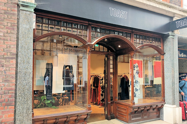 TOAST store